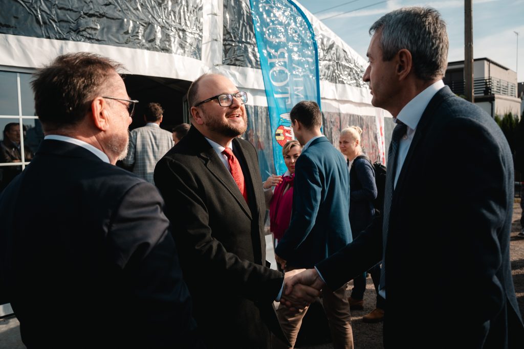 Podpisanie umowy na rozbudowę OIlsztyńskiej w Toruniu_Balzola Polska