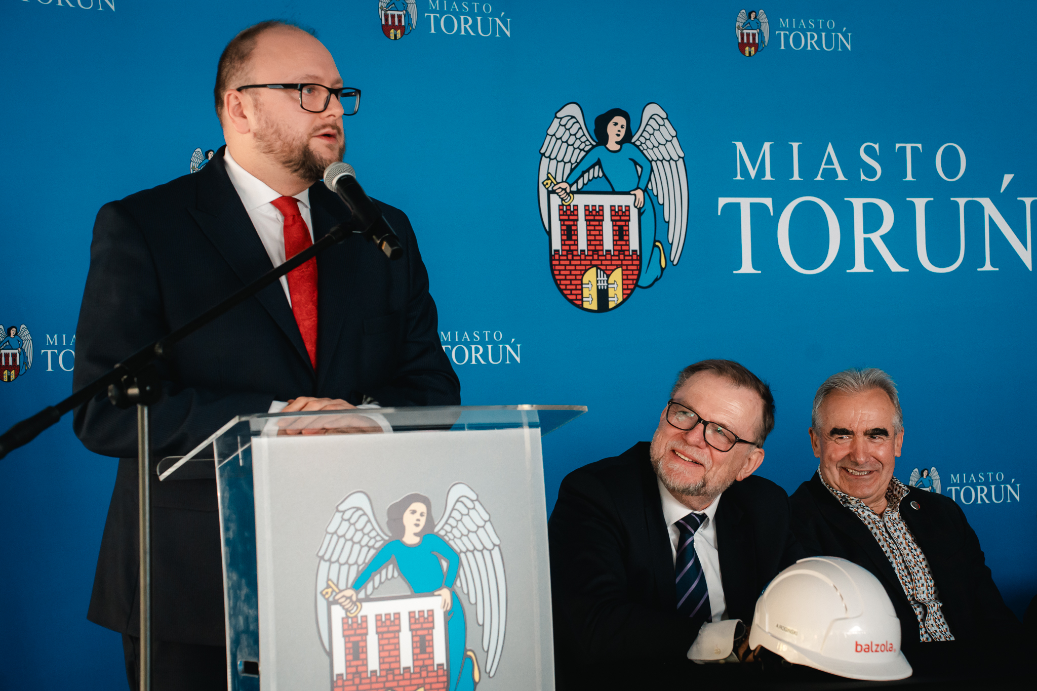 Podpisanie umowy na rozbuidowę Olsztyńskiej w Toruniu Balzola