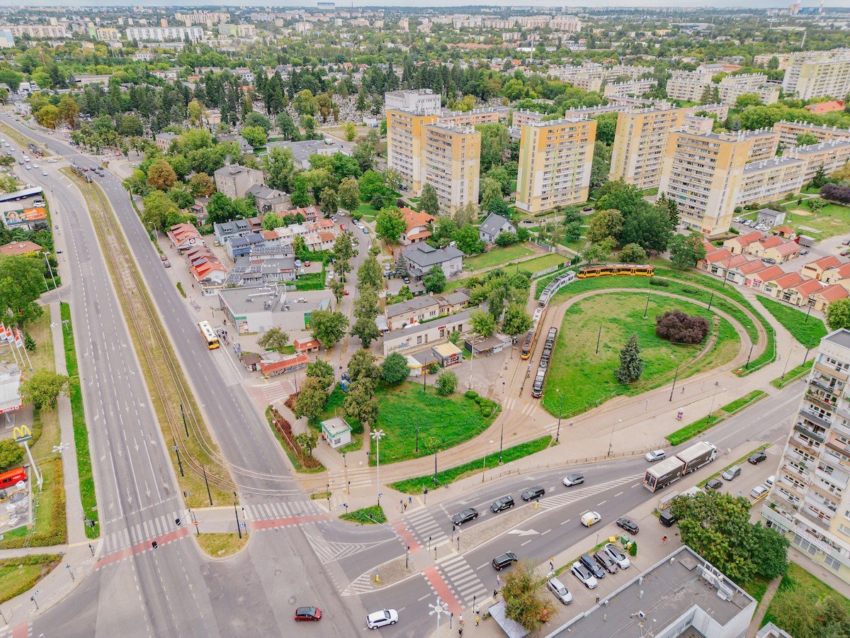 „Przebudowa sieci tramwajowej w ul. Rzgowskiej na odcinku od ul. Broniewskiego do pętli Kurczaki” w formule „Projektuj i Buduj „Przebudowa sieci tramwajowej w ul. Rzgowskiej na odcinku od ul. Broniewskiego do pętli Kurczaki” w formule „Projektuj i Buduj